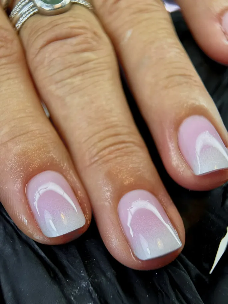 Semi-permanent nude brillant
